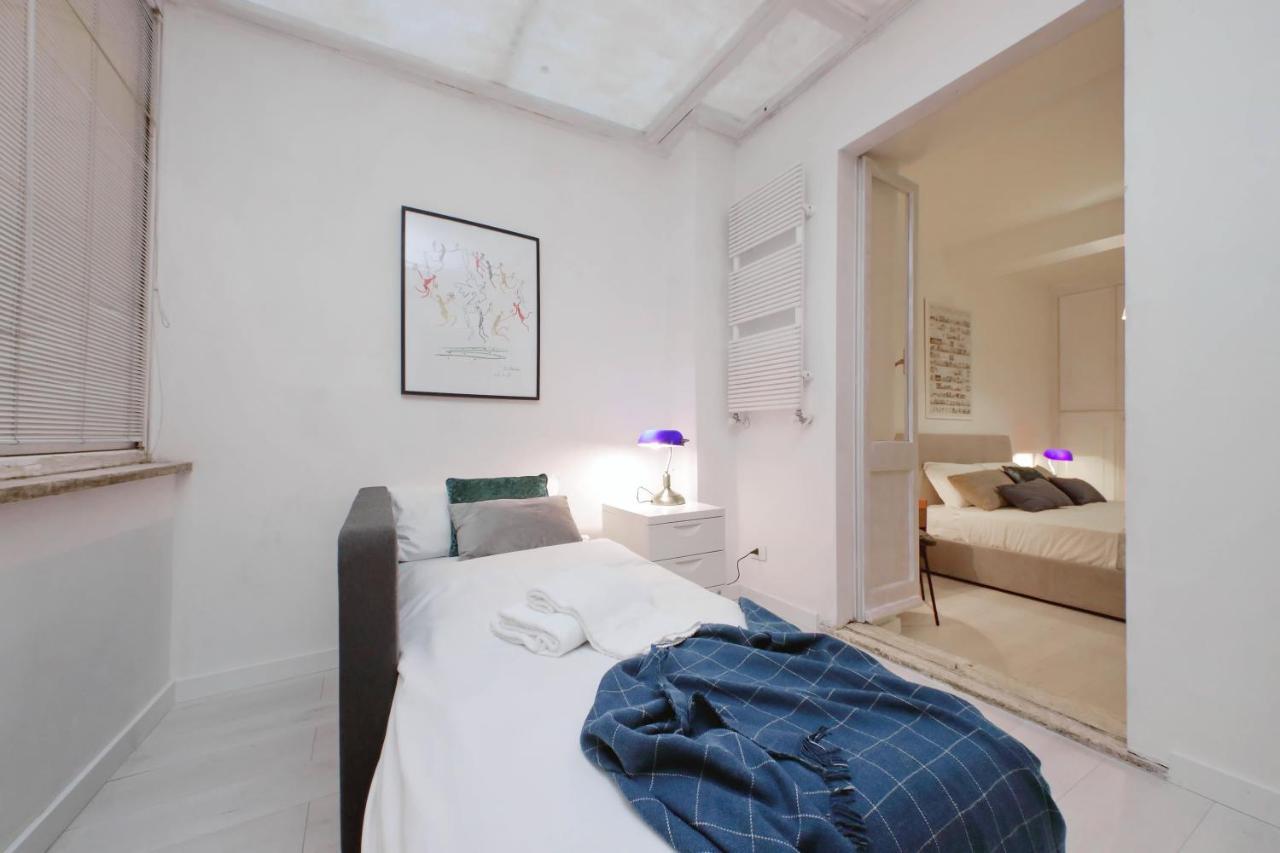 Monti Spacious Apartment 2 Roma Esterno foto